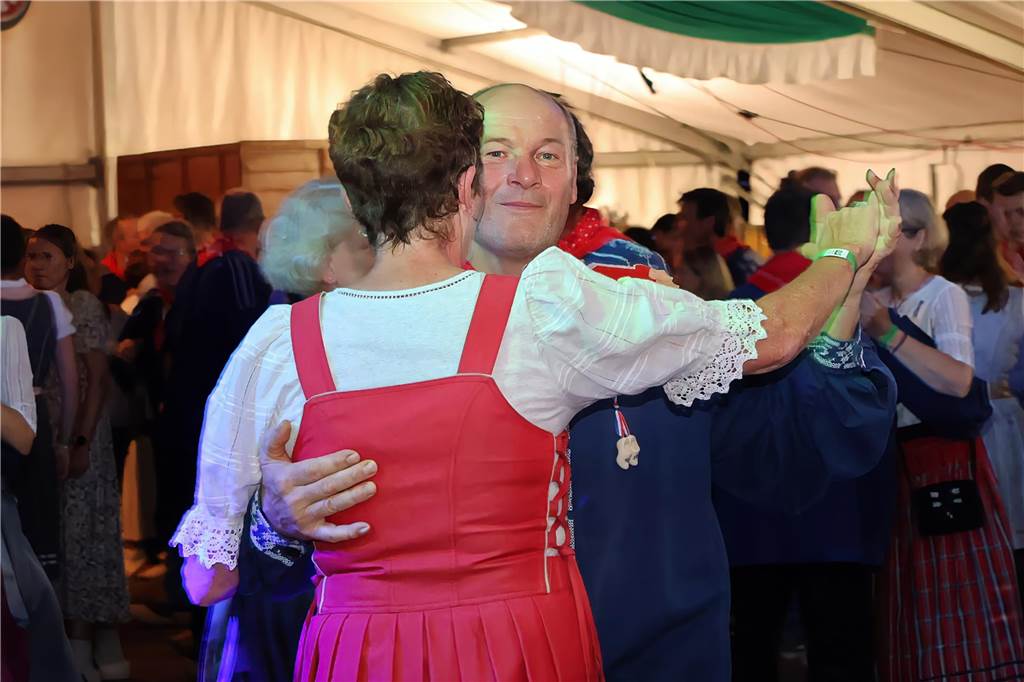 Klumpen-Schützenfest eröffnet: Viele Fotos von der Trachtenschützengilde Uefte-Overbeck