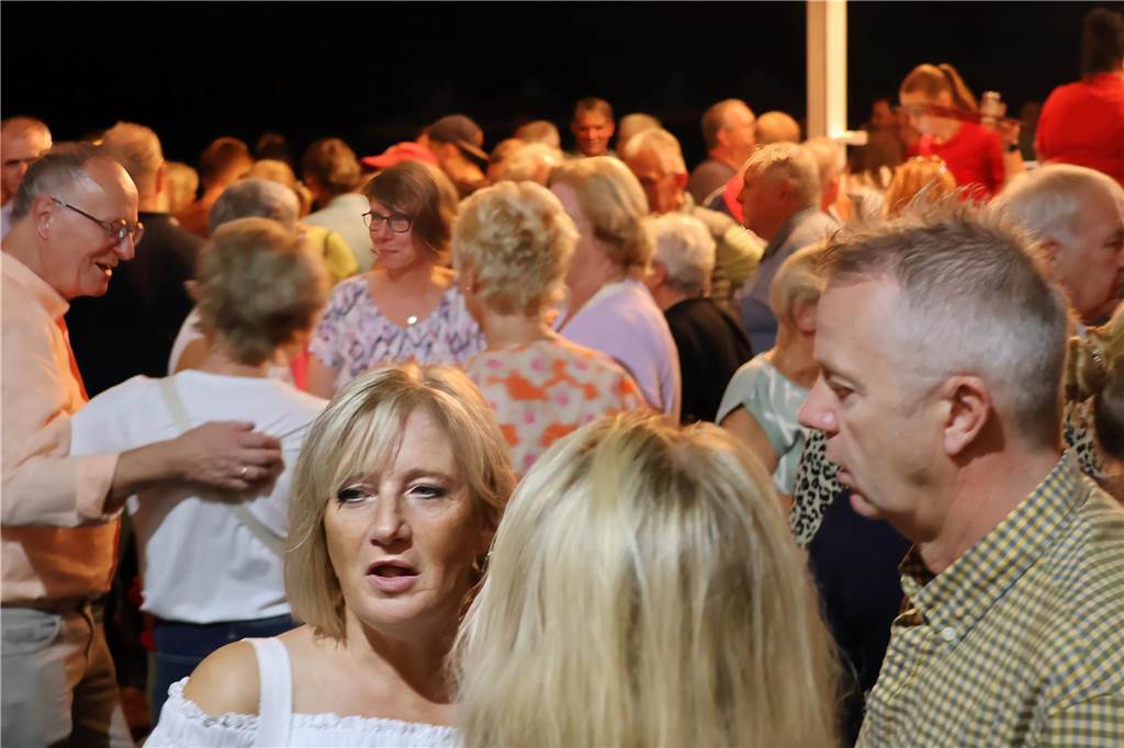 Klumpen-Schützenfest eröffnet: Viele Fotos von der Trachtenschützengilde Uefte-Overbeck