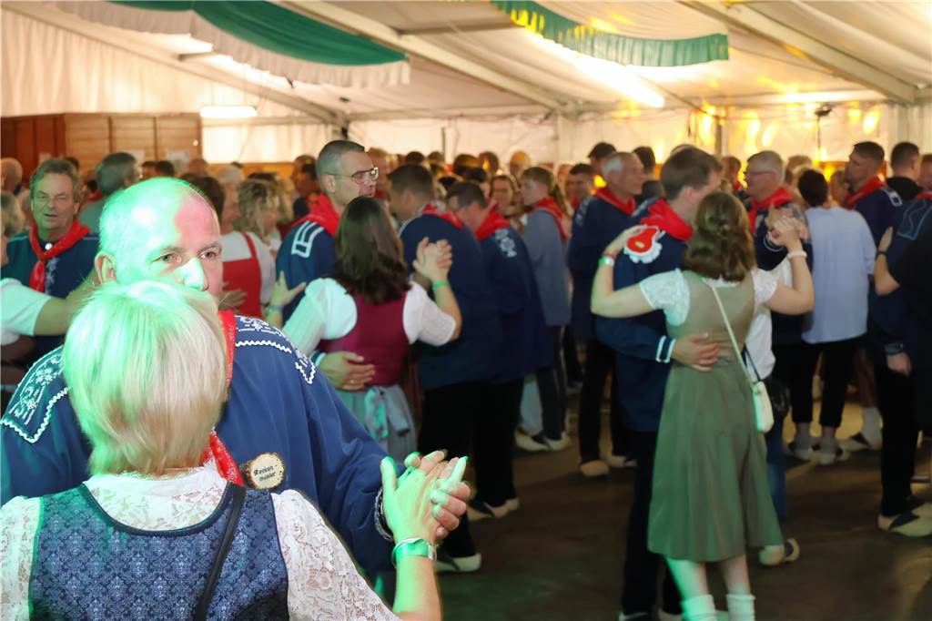 Klumpen-Schützenfest eröffnet: Viele Fotos von der Trachtenschützengilde Uefte-Overbeck