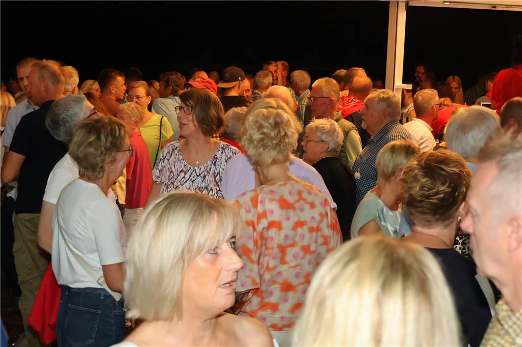 Klumpen-Schützenfest eröffnet: Viele Fotos von der Trachtenschützengilde Uefte-Overbeck