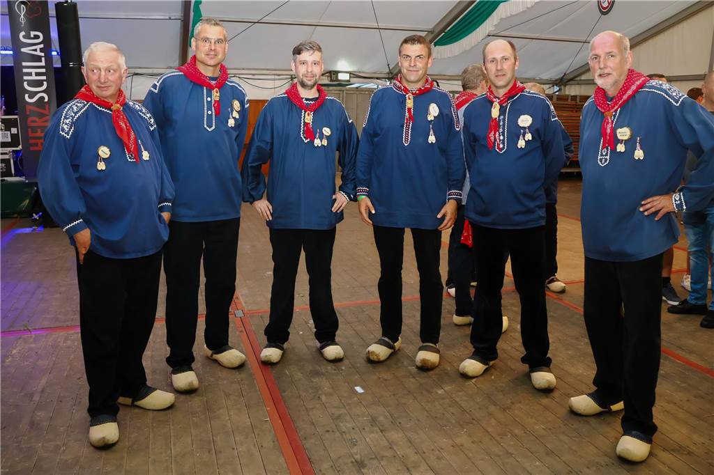 Klumpen-Schützenfest eröffnet: Viele Fotos von der Trachtenschützengilde Uefte-Overbeck
