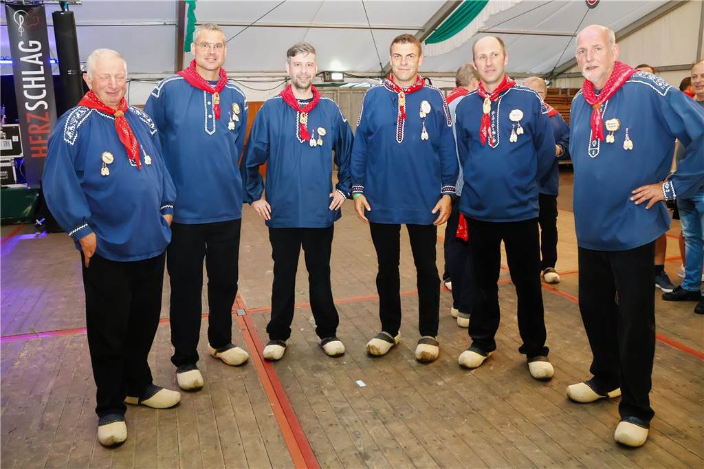 Klumpen-Schützenfest eröffnet: Viele Fotos von der Trachtenschützengilde Uefte-Overbeck