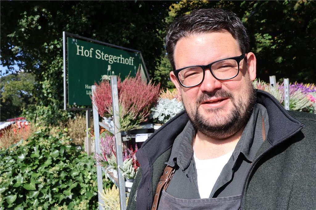 Viele Fotos vom Bauernmarkt in Raesfeld-Erle: Zahlreiche Besucher am Hof Stegerhoff