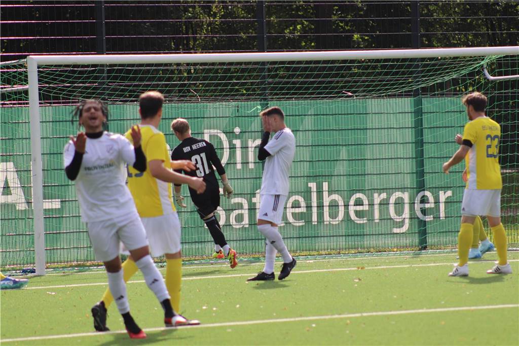 Erster Sieg, Derby-Remis und Niederlage: