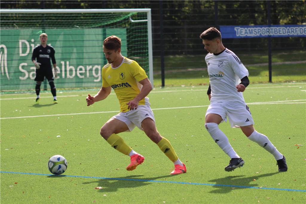 Erster Sieg, Derby-Remis und Niederlage: