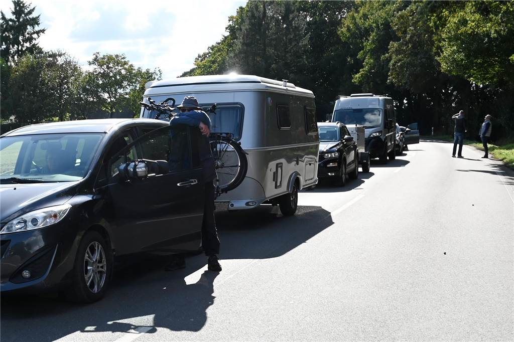 Auch in Dorsten warteten die Radsportfans auf die Profis. Das Radrennen Giro Münsterland streifte Lembeck. 