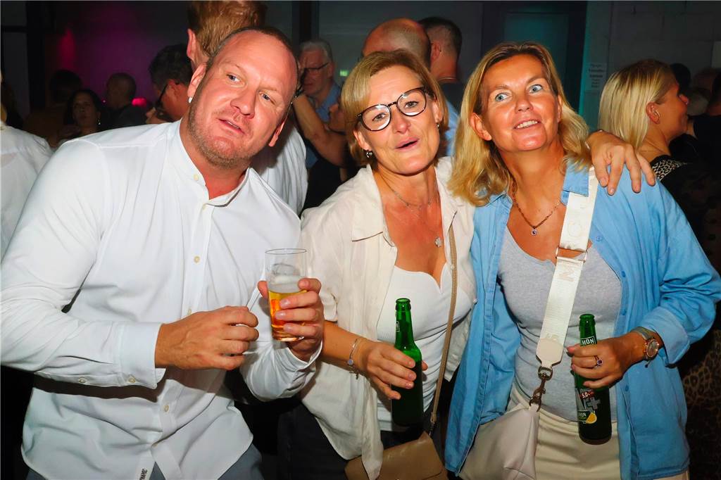 „Wir haben sie alle mit dabei“: Die besten Fotos von der Schlagerparty in Dorsten