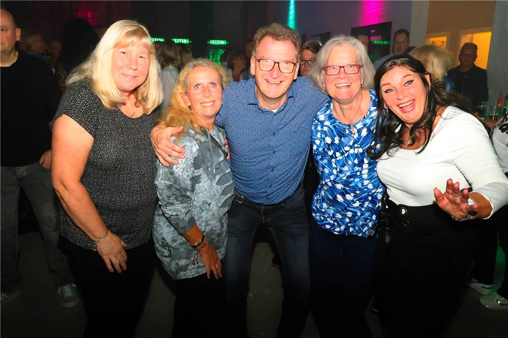„Wir haben sie alle mit dabei“: Die besten Fotos von der Schlagerparty in Dorsten