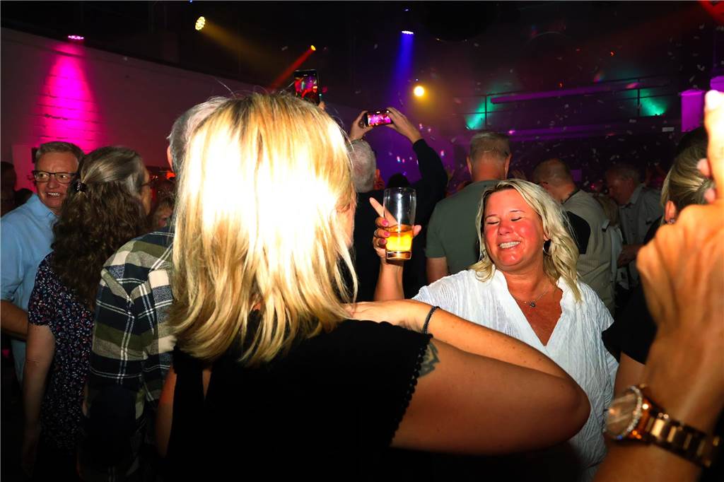 „Wir haben sie alle mit dabei“: Die besten Fotos von der Schlagerparty in Dorsten