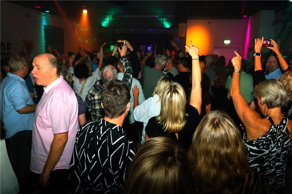 „Wir haben sie alle mit dabei“: Die besten Fotos von der Schlagerparty in Dorsten