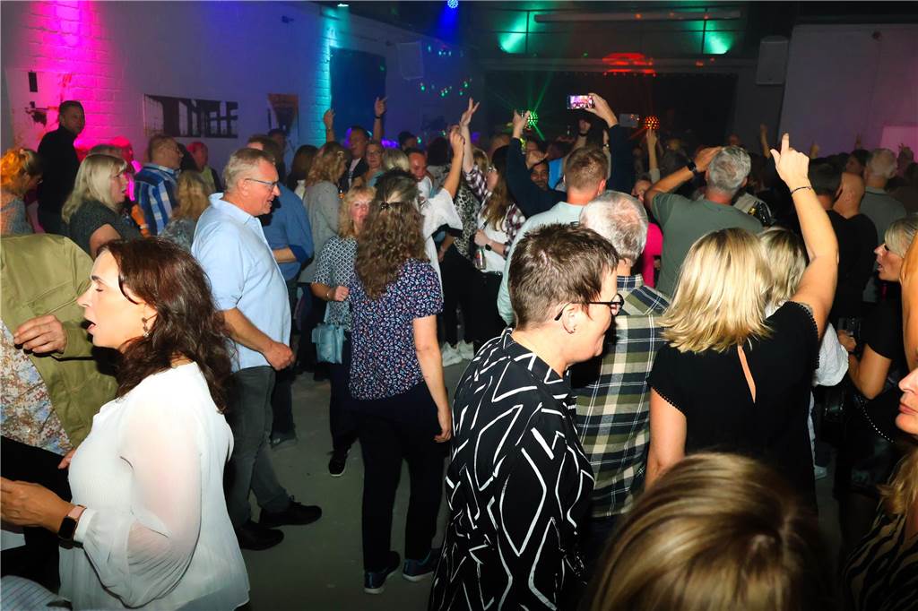 „Wir haben sie alle mit dabei“: Die besten Fotos von der Schlagerparty in Dorsten