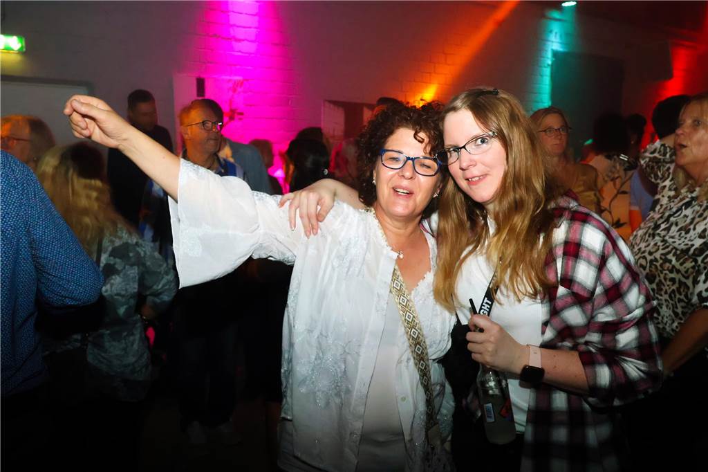 „Wir haben sie alle mit dabei“: Die besten Fotos von der Schlagerparty in Dorsten