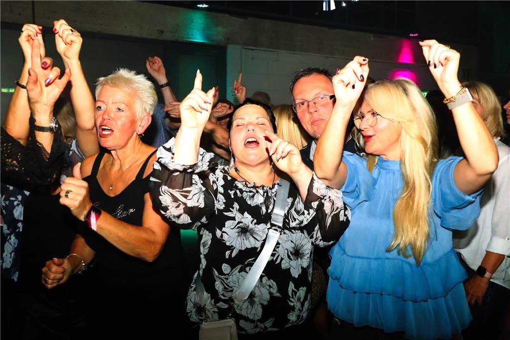 „Wir haben sie alle mit dabei“: Die besten Fotos von der Schlagerparty in Dorsten