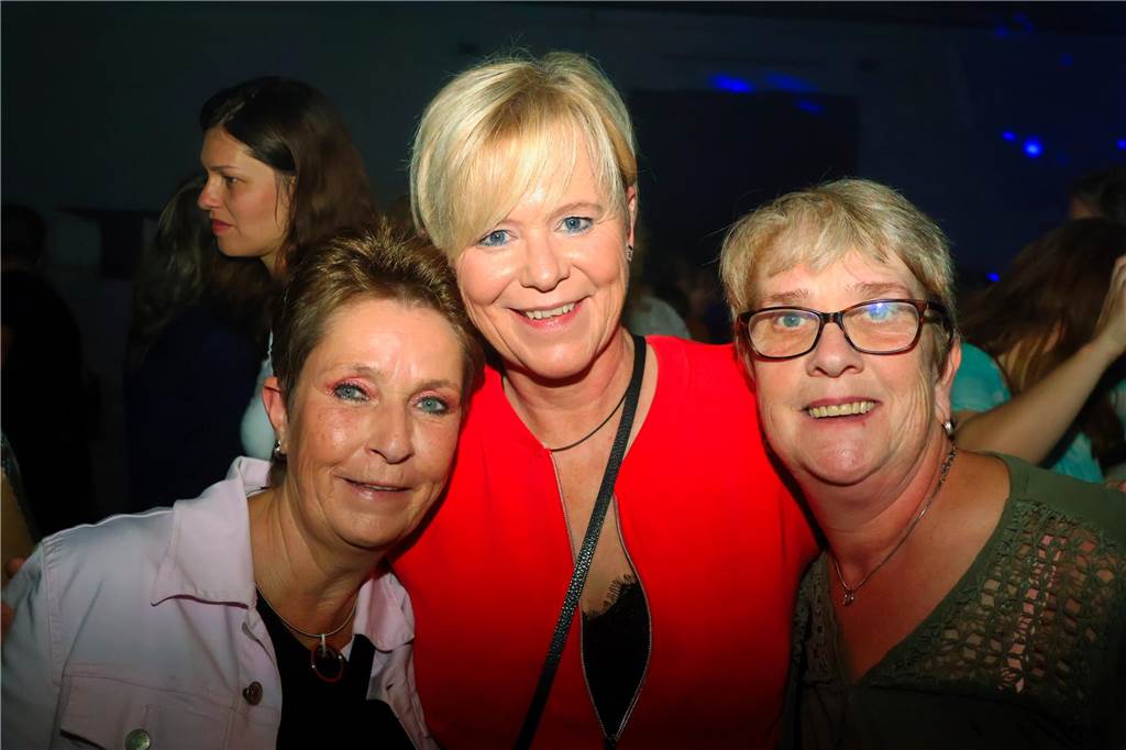 „Wir haben sie alle mit dabei“: Die besten Fotos von der Schlagerparty in Dorsten