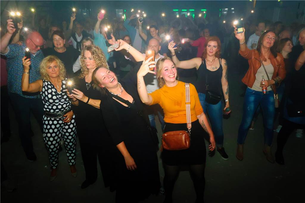 „Wir haben sie alle mit dabei“: Die besten Fotos von der Schlagerparty in Dorsten