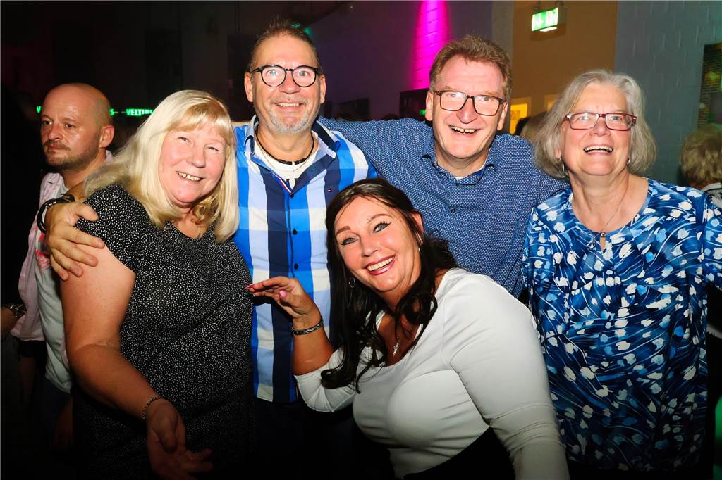 „Wir haben sie alle mit dabei“: Die besten Fotos von der Schlagerparty in Dorsten