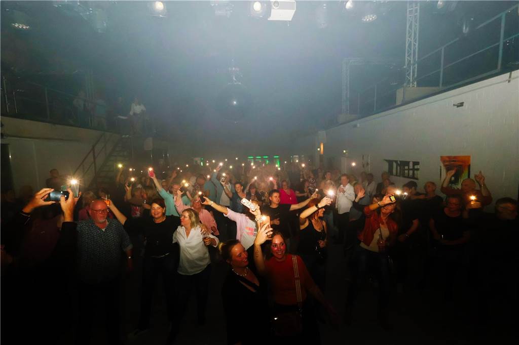 „Wir haben sie alle mit dabei“: Die besten Fotos von der Schlagerparty in Dorsten