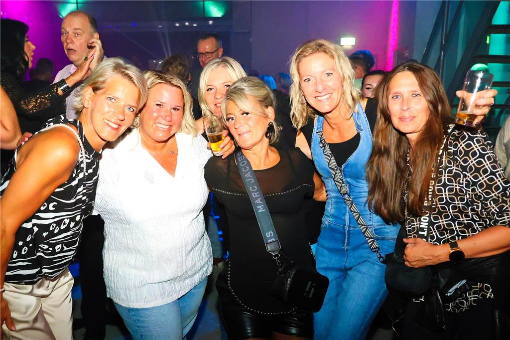 „Wir haben sie alle mit dabei“: Die besten Fotos von der Schlagerparty in Dorsten