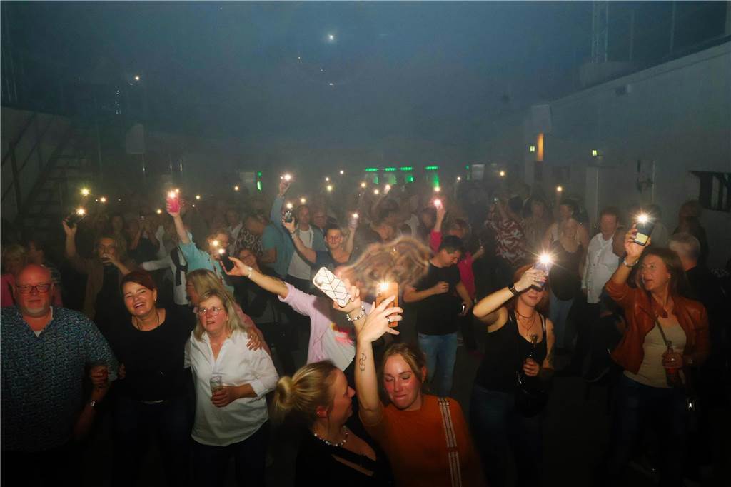 „Wir haben sie alle mit dabei“: Die besten Fotos von der Schlagerparty in Dorsten