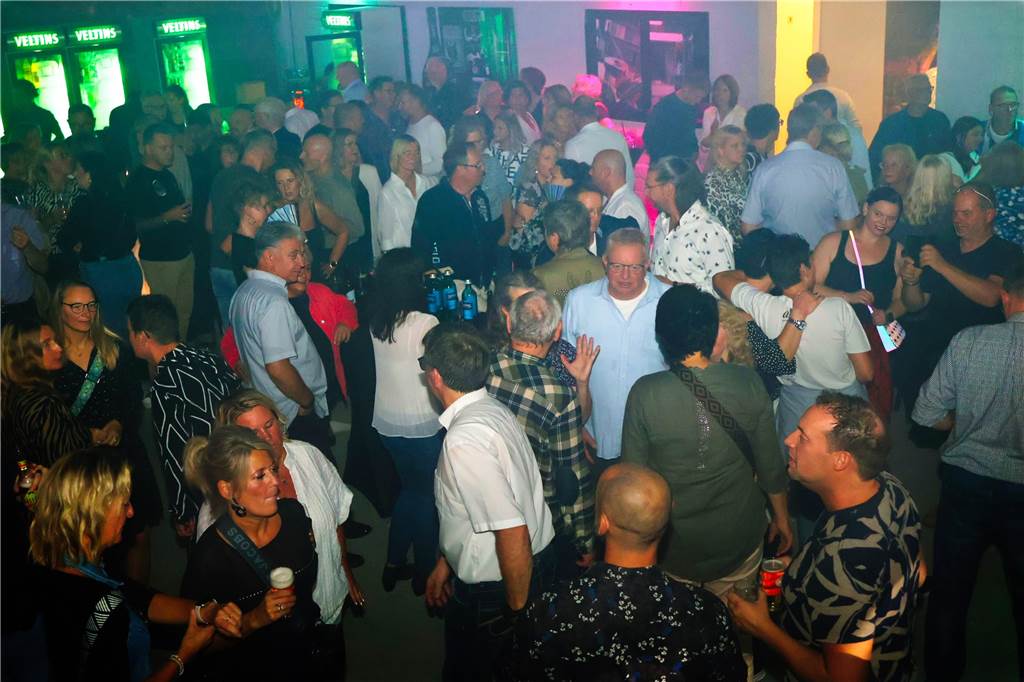 „Wir haben sie alle mit dabei“: Die besten Fotos von der Schlagerparty in Dorsten