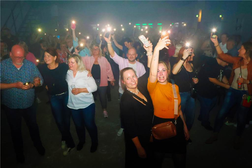 „Wir haben sie alle mit dabei“: Die besten Fotos von der Schlagerparty in Dorsten