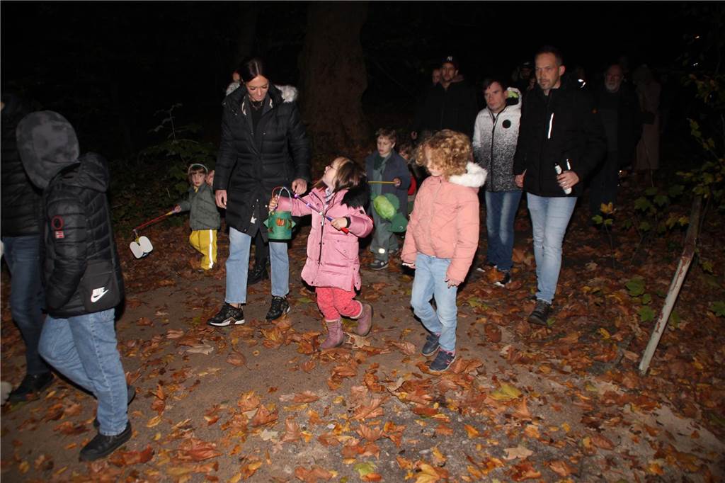 Umzug zu St. Martin in Brambauer: Tausend Besucher kamen in den Volkspark