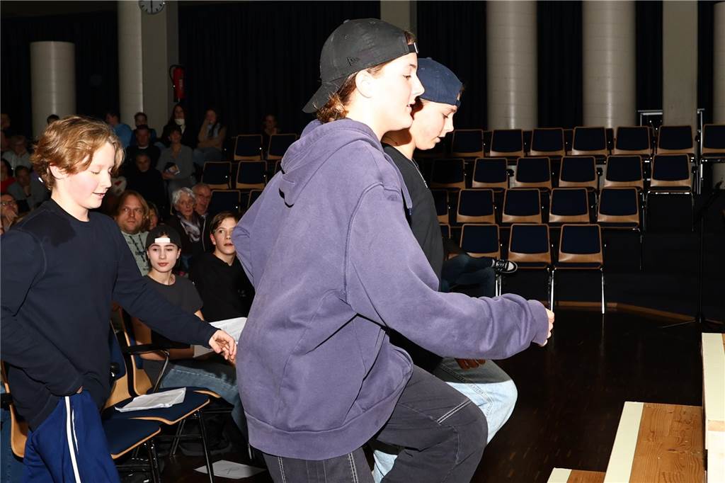 Viel Applaus für die Theater-AG: Die besten Fotos von der Premierenfeier