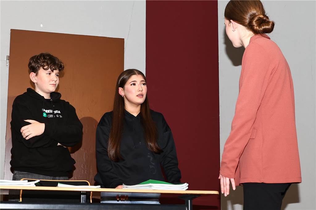 Viel Applaus für die Theater-AG: Die besten Fotos von der Premierenfeier