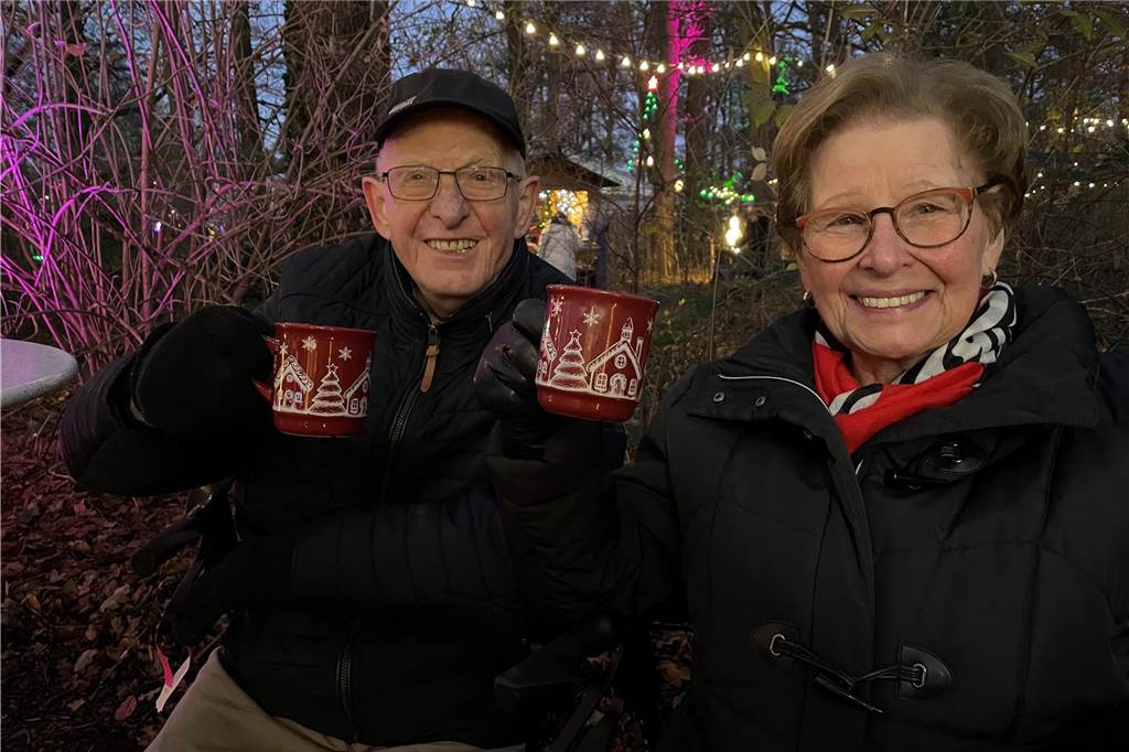 Viele Fotos: Stadtlohnt strahlt beim weihnachtlichen Lichterfest