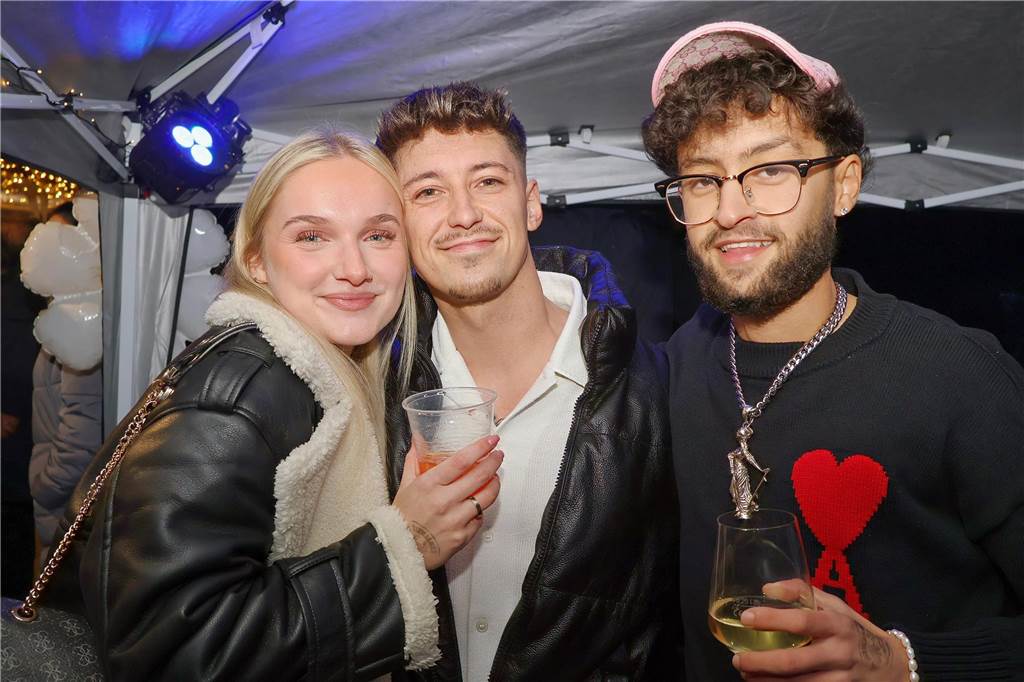 Woodhouse-Party in Dorsten: Nachtschwärmer feierten im Restaurant - die besten Bilder
