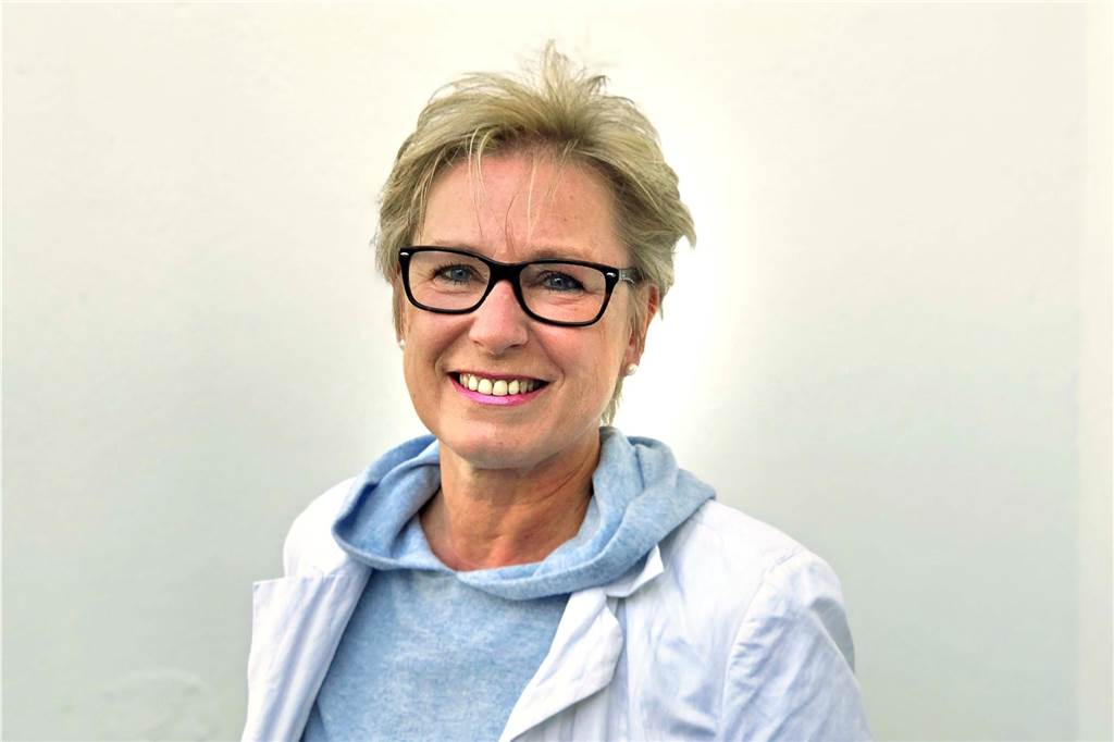Neujahrsschwimmen in Haltern: Ziehen wir den Hut vor den Organisatoren Elisabeth Schrief