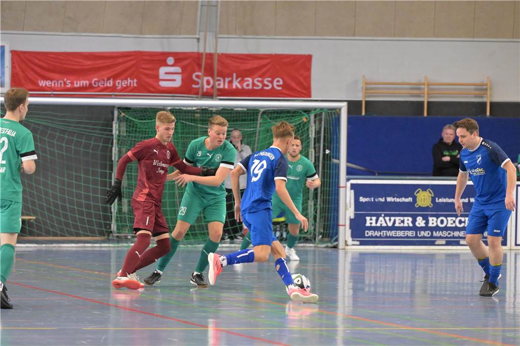 Die schönsten Bilder vom Auftakt bei der Hallenstadtmeisterschaft Lünen
