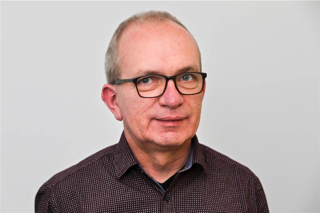 Regionalexpress und Bus geht schneller - wenn der Takt stimmt Uwe von Schirp