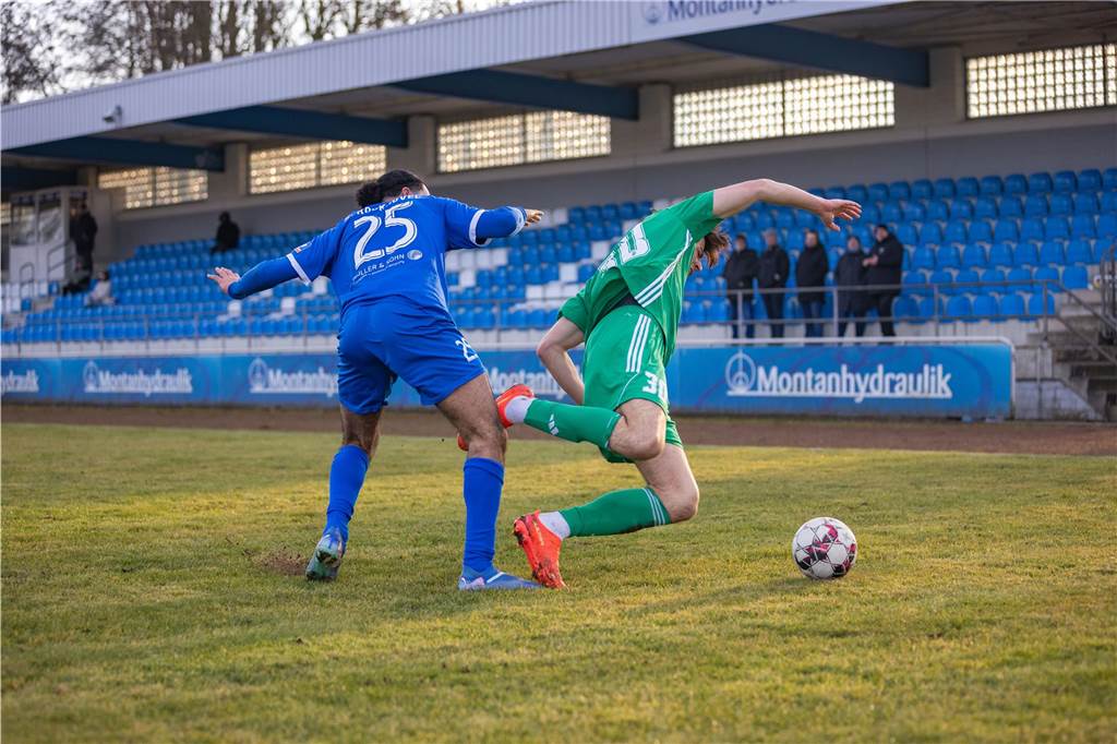 Holzwickeder SC verliert gegen Spitzenreiter TSG Sprockhövel: Viele Fotos