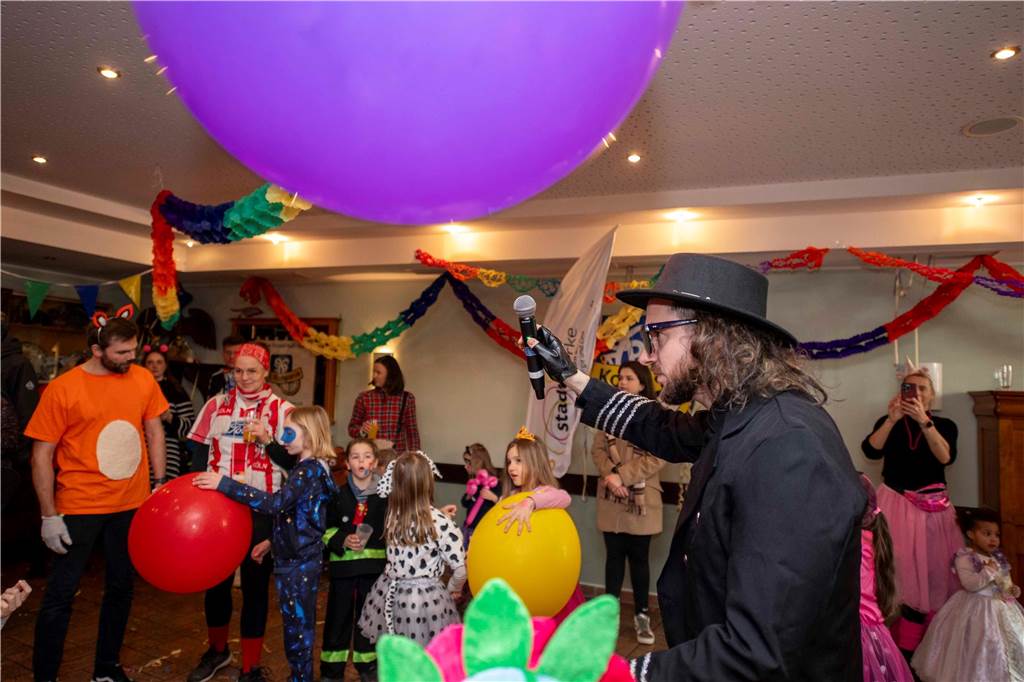 Kinderkarrneval in Haltern: Viele Fotos vom Umzug durch die Stadt