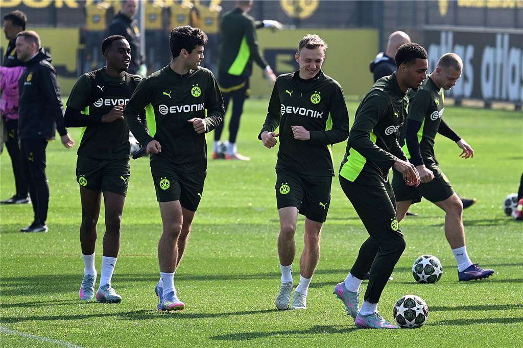 BVB-Training vor Barcelona-Rückspiel: Überraschender Motivationsbesuch – Stammspieler fehlt