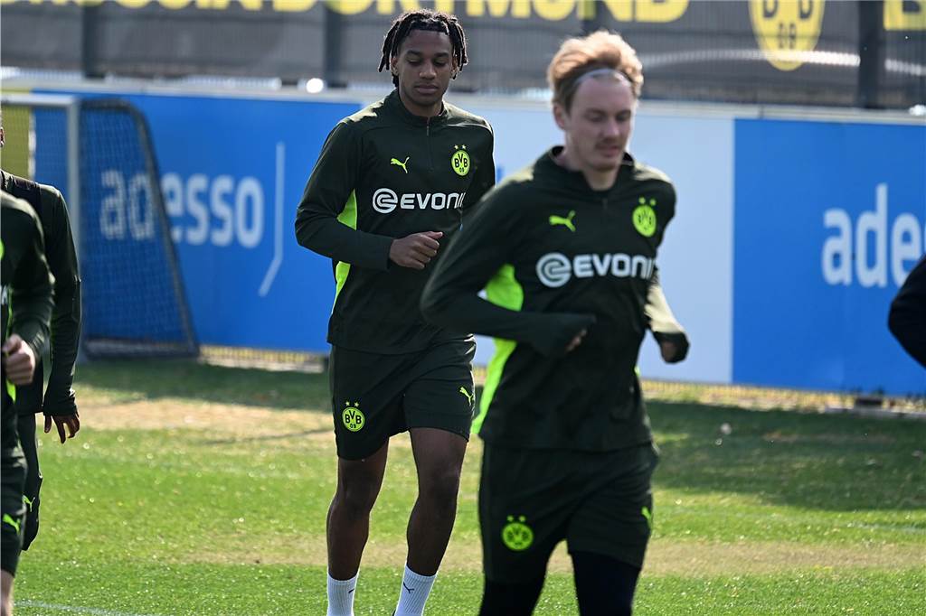 BVB-Training vor Barcelona-Rückspiel: Überraschender Motivationsbesuch – Stammspieler fehlt