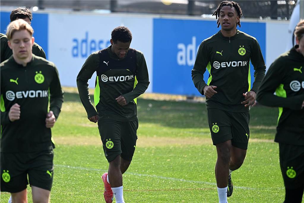 BVB-Training vor Barcelona-Rückspiel: Überraschender Motivationsbesuch – Stammspieler fehlt