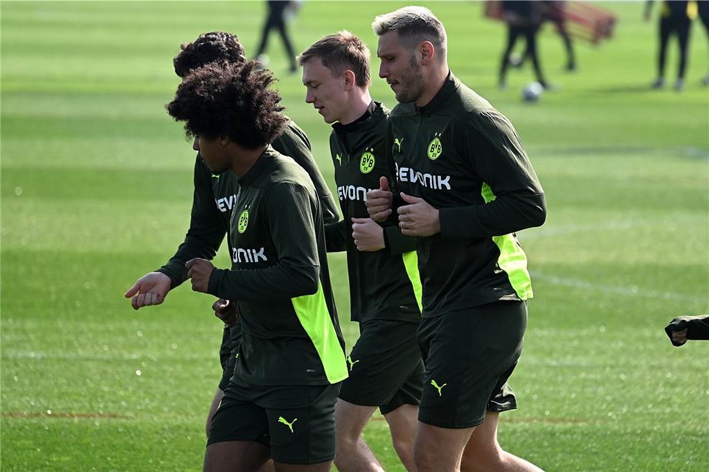 BVB-Training vor Barcelona-Rückspiel: Überraschender Motivationsbesuch – Stammspieler fehlt