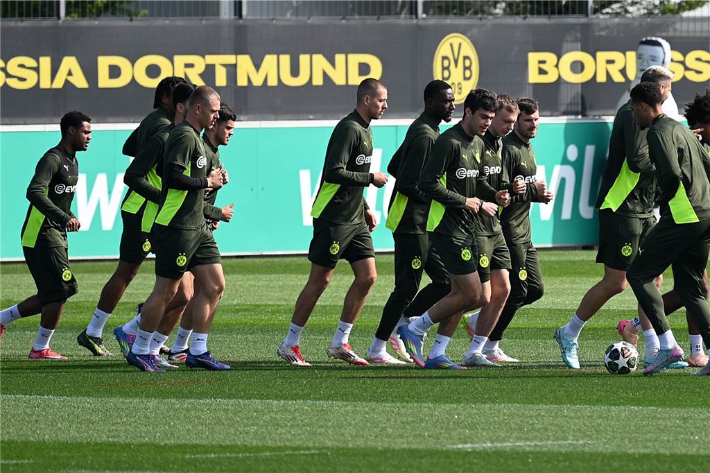 BVB-Training vor Barcelona-Rückspiel: Überraschender Motivationsbesuch – Stammspieler fehlt