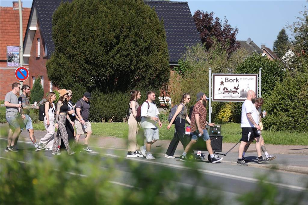 Viele Fotos vom 1. Mai 2025: Tausende wandern zum Cappenberger See
