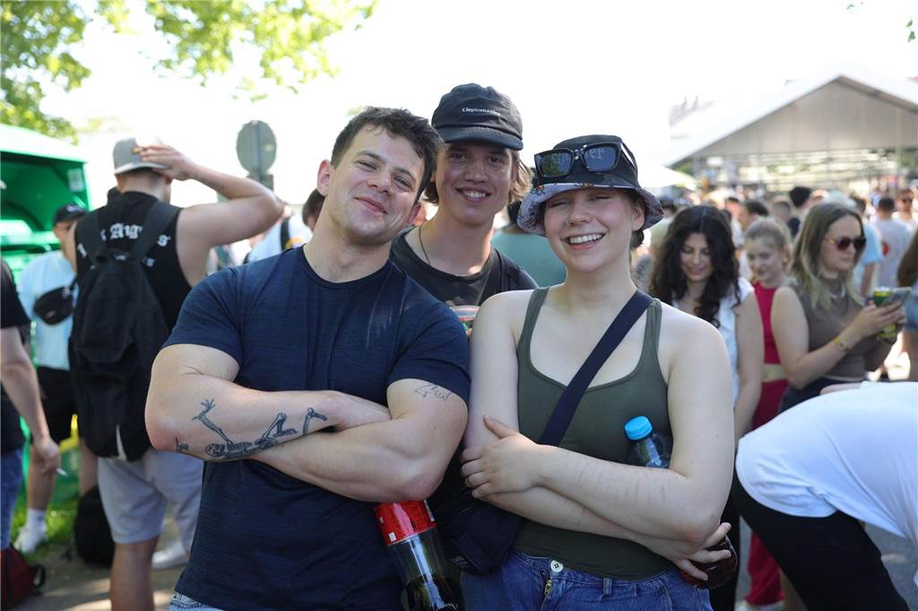 Viele Fotos vom 1. Mai 2025: Tausende wandern zum Cappenberger See
