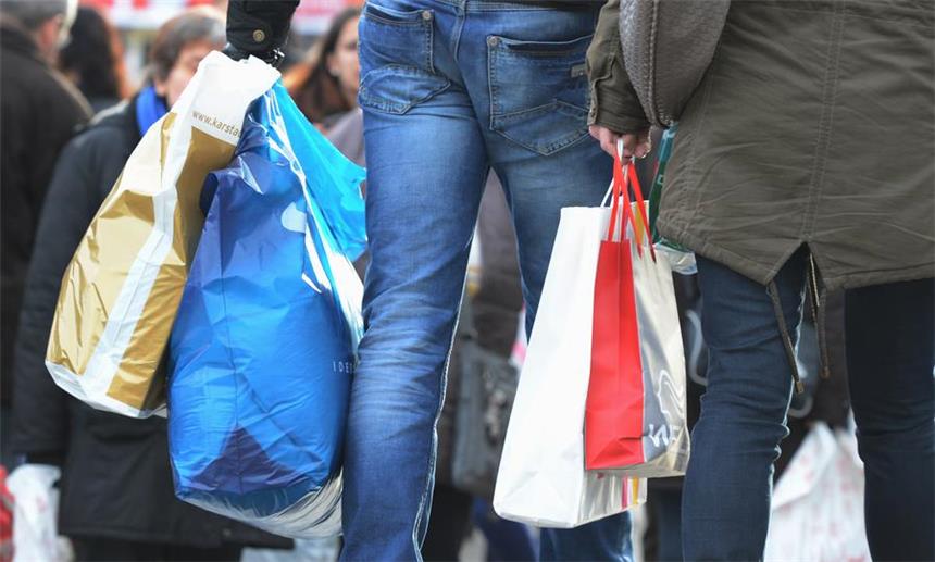 Einzelhandel mit Leben füllen: Konzept der Stadt Einzelhandel mit Leben füllen: Konzept der Stadt