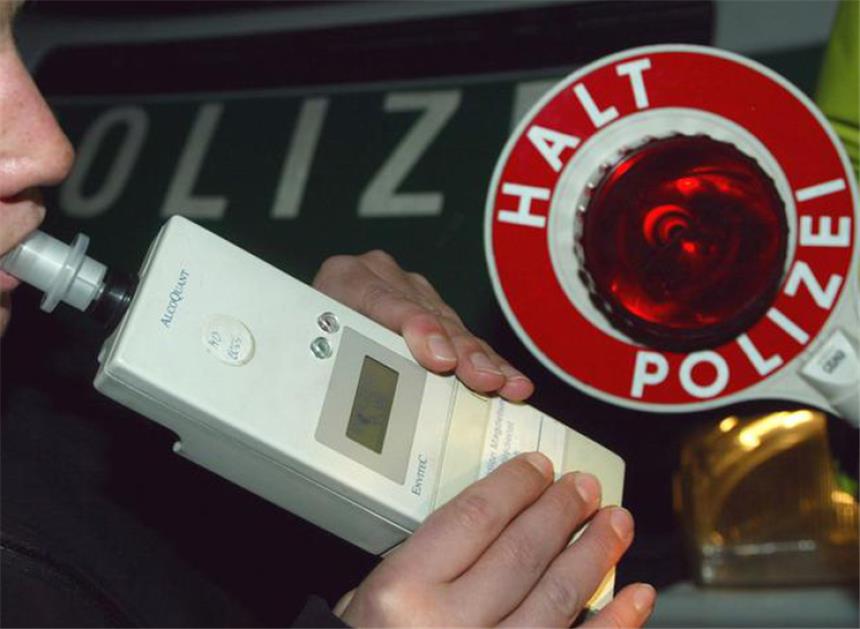Polizei stoppt alkoholisierte Autofahrer in Haltern Polizei stoppt alkoholisierte Autofahrer in Haltern