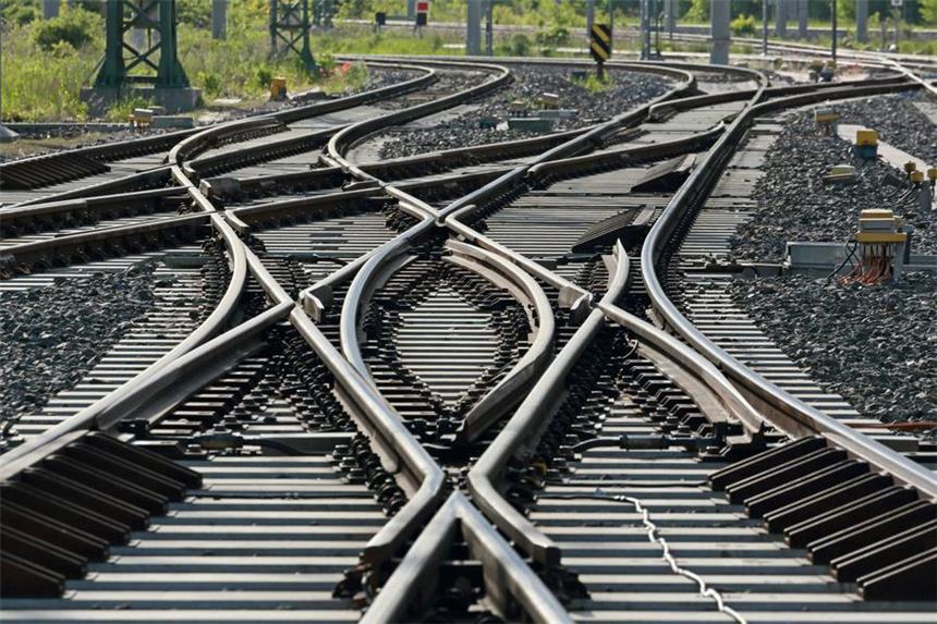 Weichenstörung bei Dortmund-West sorgte für Zugausfälle Weichenstörung bei Dortmund-West sorgte für Zugausfälle