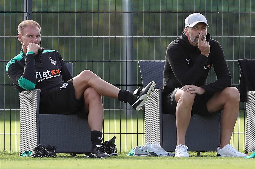 Hyper, Hyper! Darum ist Schlüsselfigur Marco Rose für den BVB so interessant Bilden eine Wohngemeinschaft: Marco Rose (r.) und Co-Trainer Alexander Zickler.