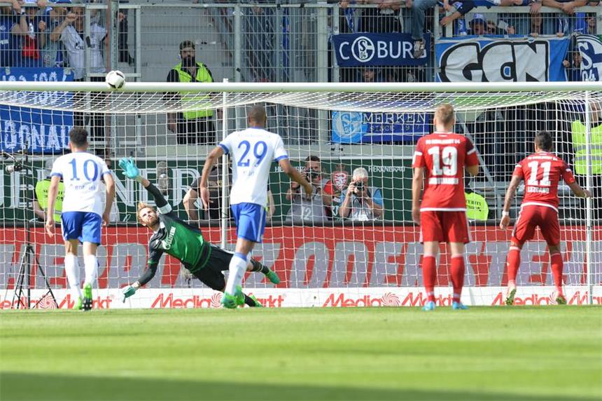 Ralf Fährmann rettet Schalke Remis zum Abschluss Bilder der Bundesliga-Partie zwischen dem FC Ingolstadt 04 und dem FC Schalke 04.