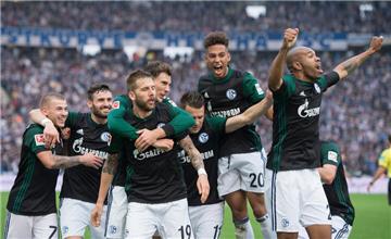 Bilder der Bundesliga-Partie zwischen Hertha BSC und dem FC Schalke 04.
