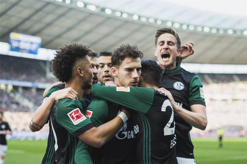 Schalke klettert vorerst auf Europapokalplatz Bilder der Bundesliga-Partie zwischen Hertha BSC und dem FC Schalke 04.