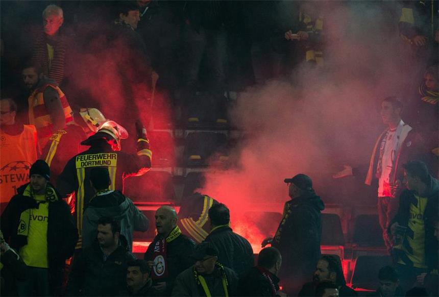 "Dann merkst du, dass das kein Spaß mehr ist" Bilder der Champions-League-Partie Borussia Dortmund - Galatasaray Istanbul.